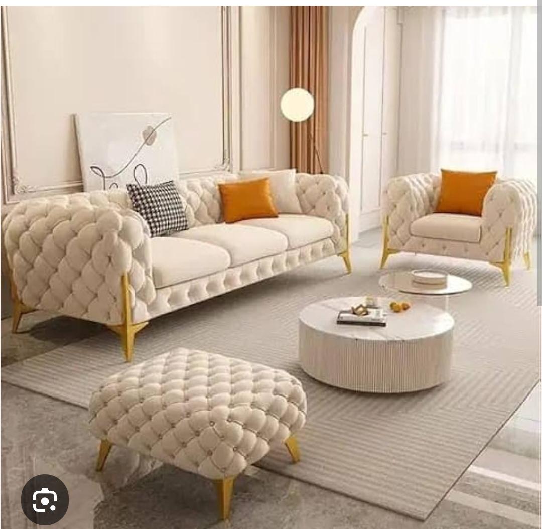 4 Seater with Stool with Table